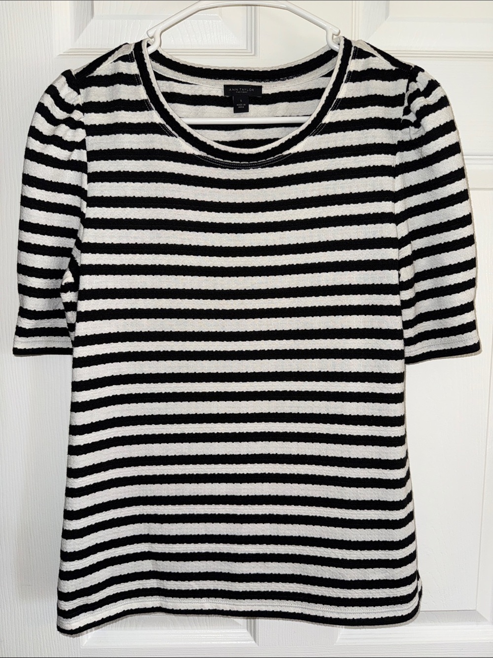 Ann Taylor Black and White Striped Short Sleeve Knit Top